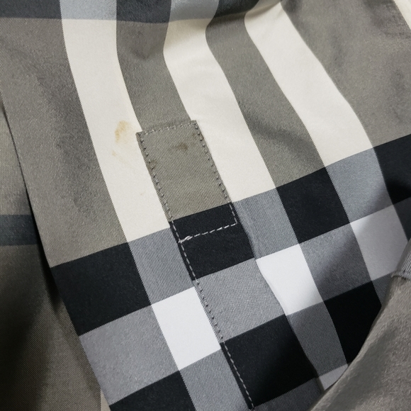 AUTHENTIC | Burberry Striped | Button-up Shirt - Picture 12 of 13